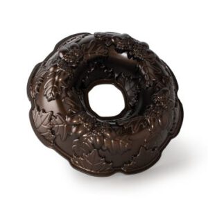 Nordic Ware Autumn Wreath Bundt Pan